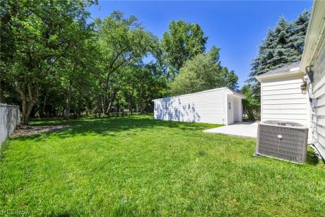 9313 Crestwood Drive Cleveland OH 44130