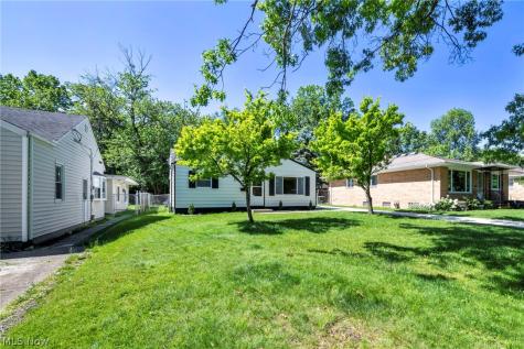 9313 Crestwood Drive Cleveland OH 44130