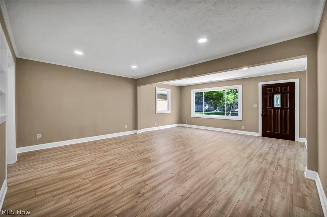 9313 Crestwood Drive Cleveland OH 44130