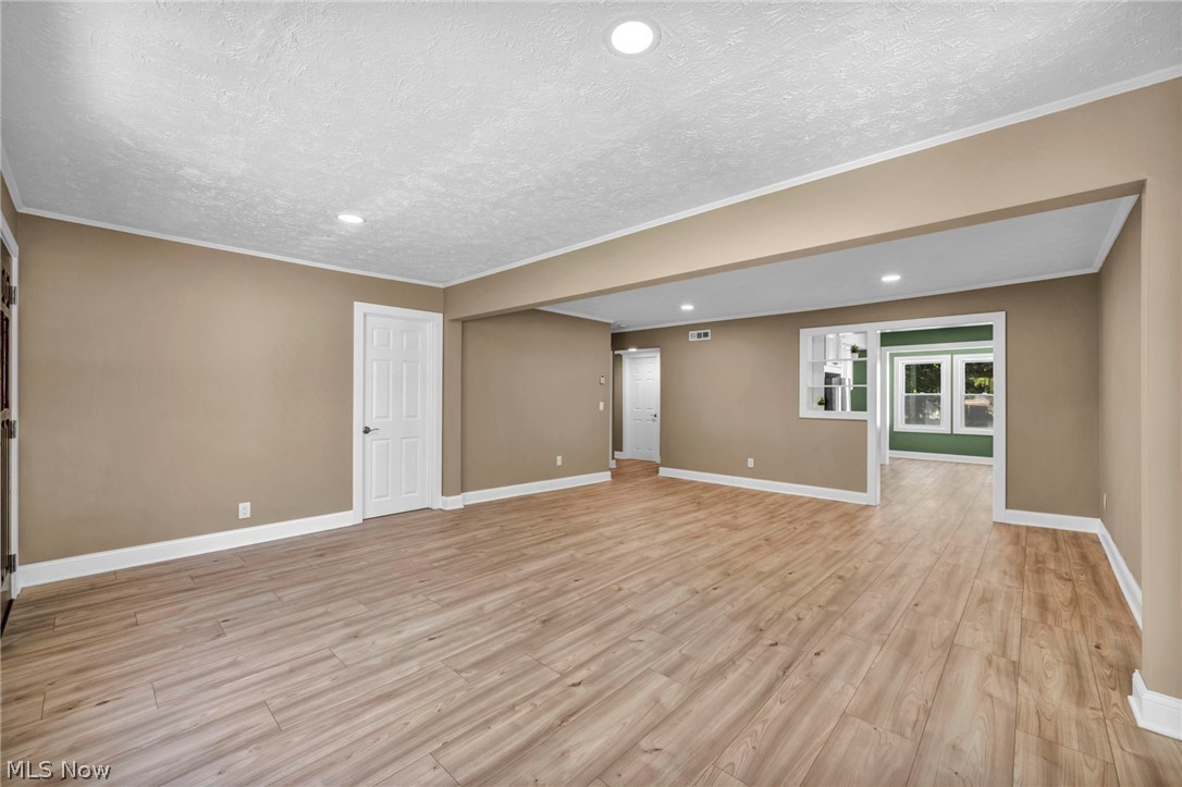 9313 Crestwood Drive Cleveland OH 44130