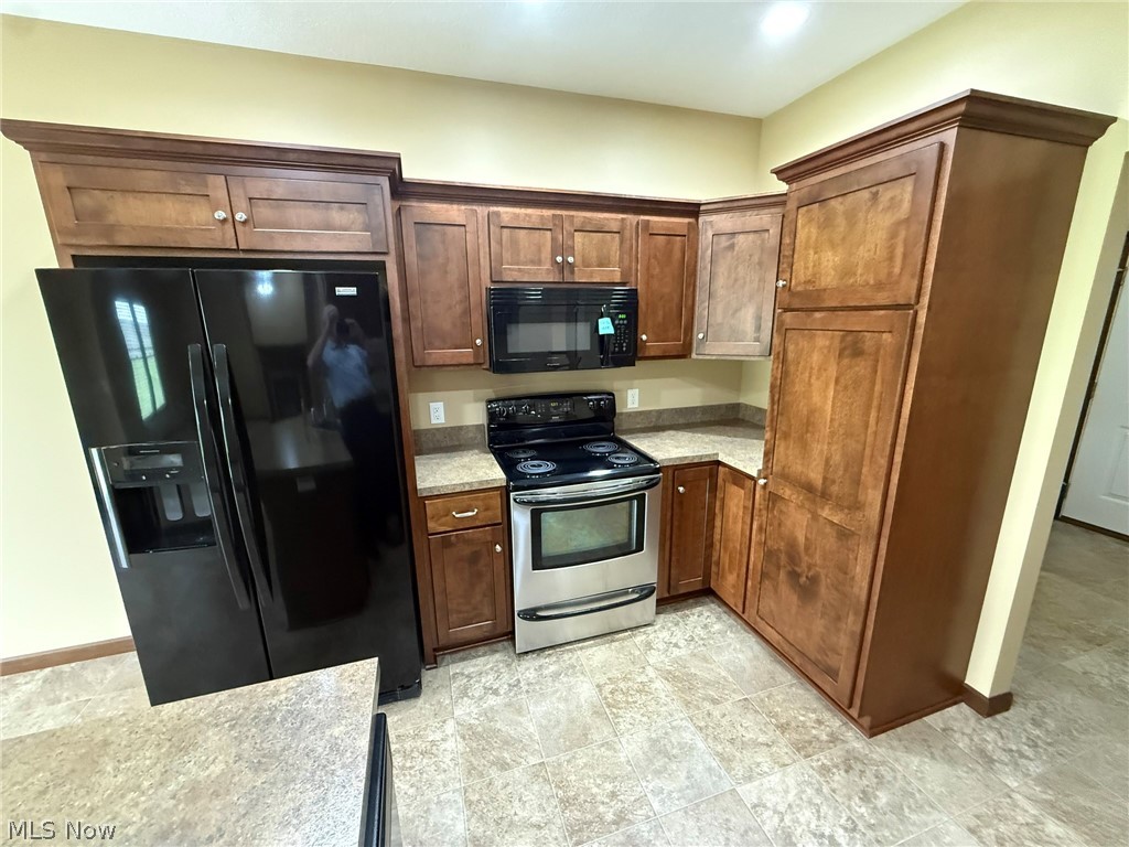 485 Gasser Circle SE New Philadelphia OH 44663