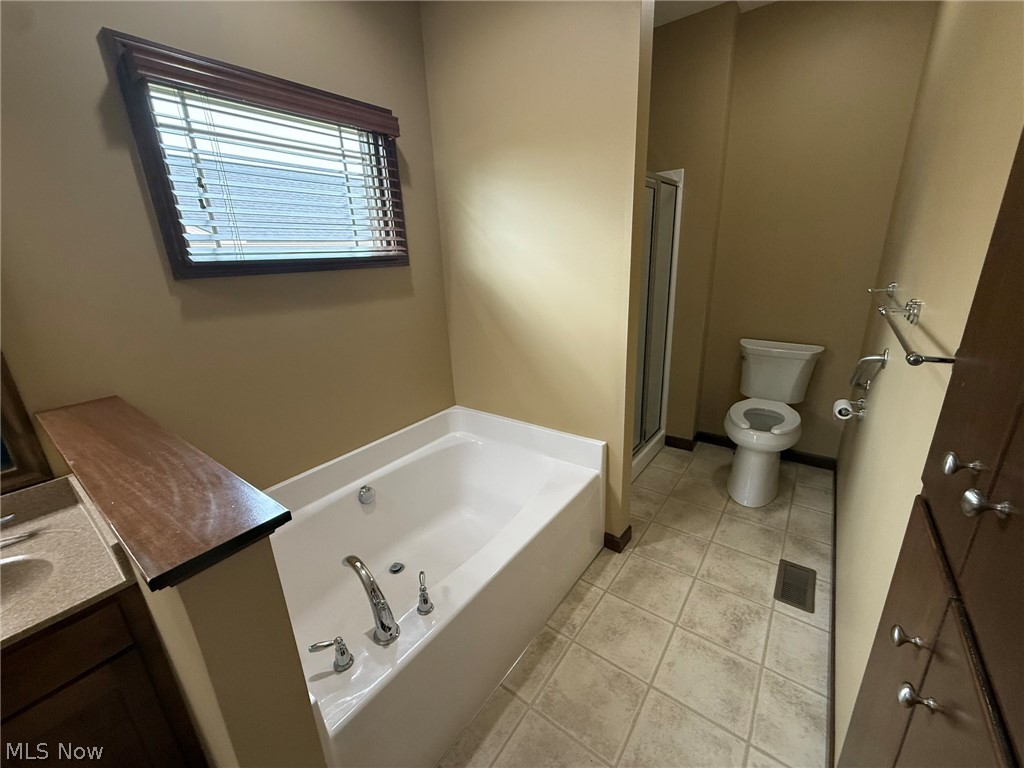 485 Gasser Circle SE New Philadelphia OH 44663