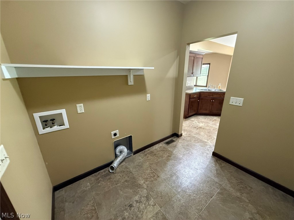 485 Gasser Circle SE New Philadelphia OH 44663