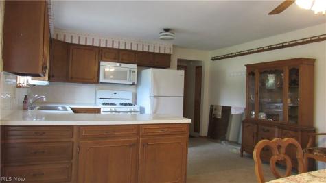 6841 Navarre Road SW Massillon OH 44646
