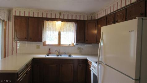 6841 Navarre Road SW Massillon OH 44646