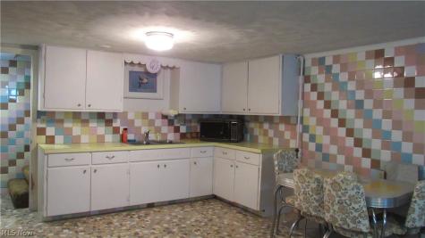 6841 Navarre Road SW Massillon OH 44646