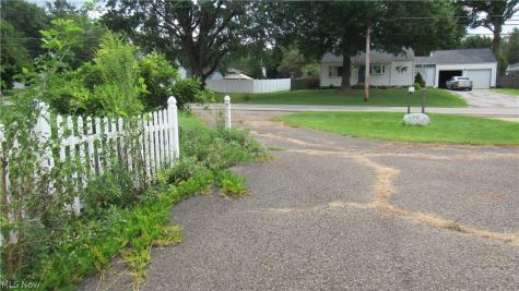 6841 Navarre Road SW Massillon OH 44646