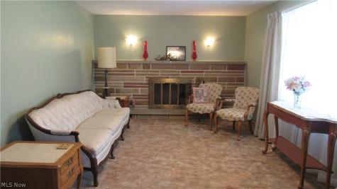 6841 Navarre Road SW Massillon OH 44646