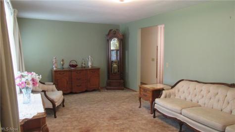6841 Navarre Road SW Massillon OH 44646
