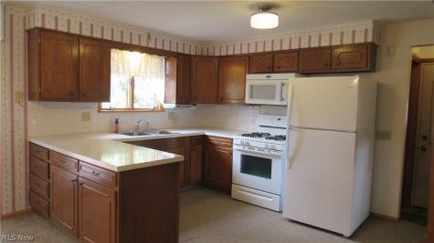 6841 Navarre Road SW Massillon OH 44646