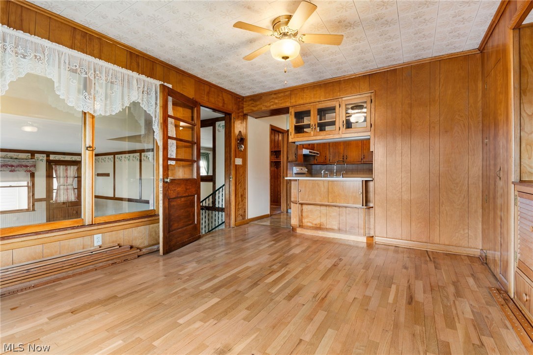 516 E Main Street Gnadenhutten OH 44629