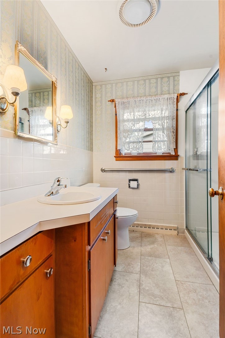 516 E Main Street Gnadenhutten OH 44629