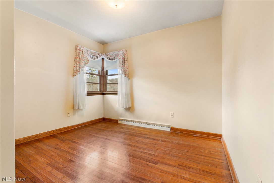 516 E Main Street Gnadenhutten OH 44629