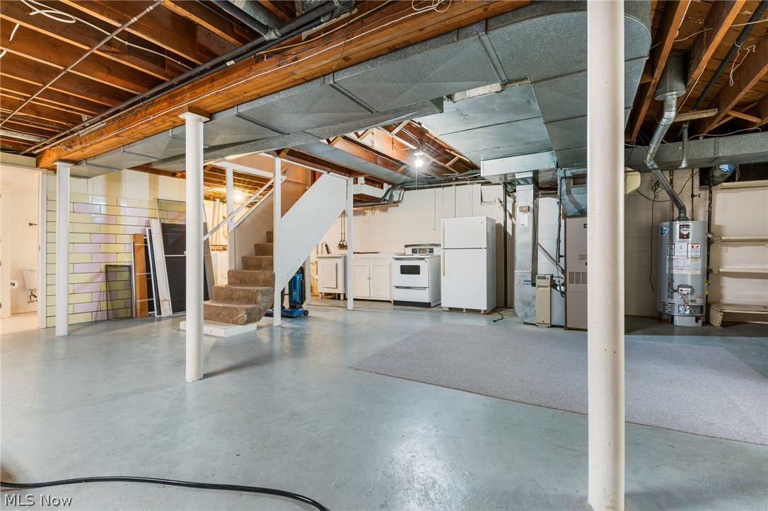 516 E Main Street Gnadenhutten OH 44629