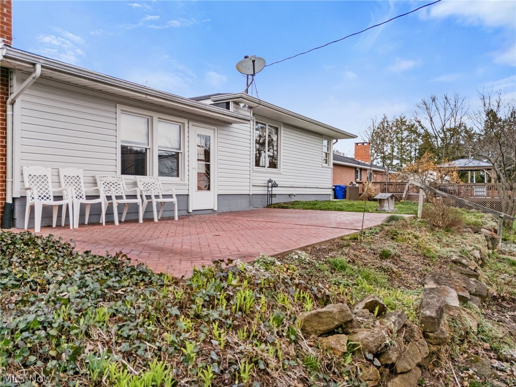 516 E Main Street Gnadenhutten OH 44629