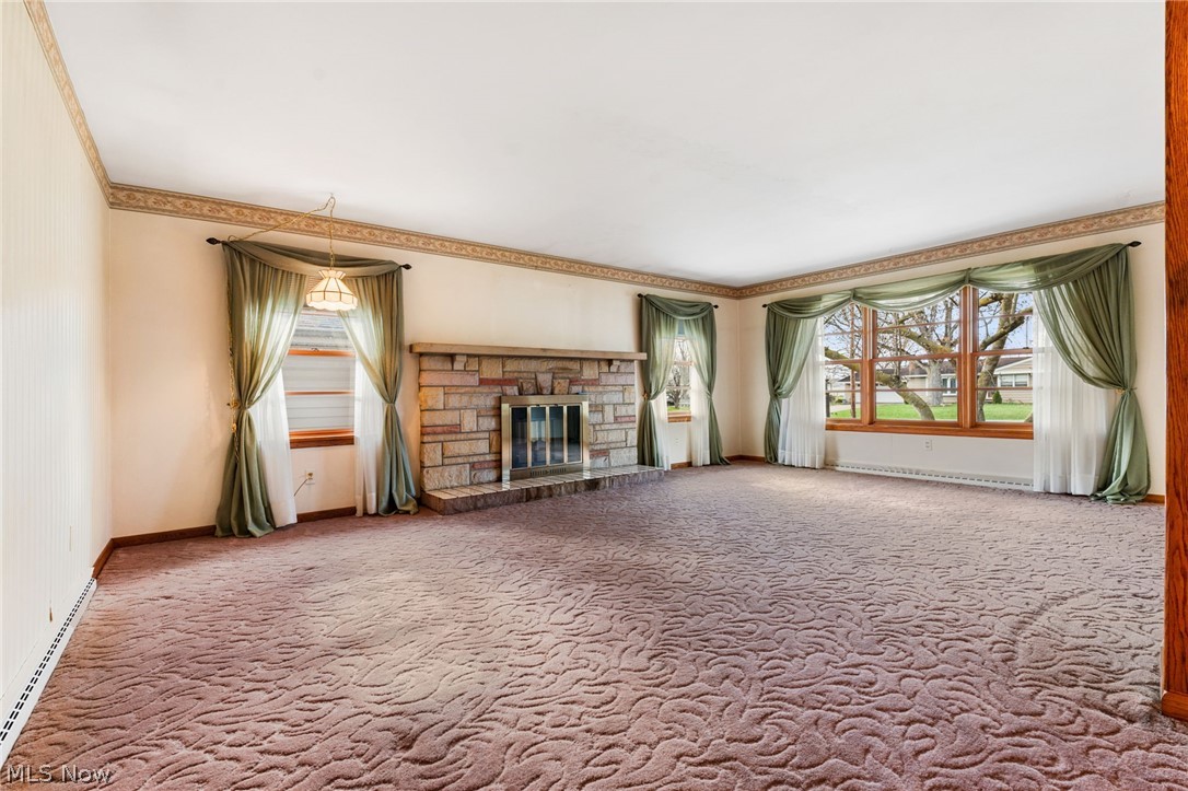 516 E Main Street Gnadenhutten OH 44629