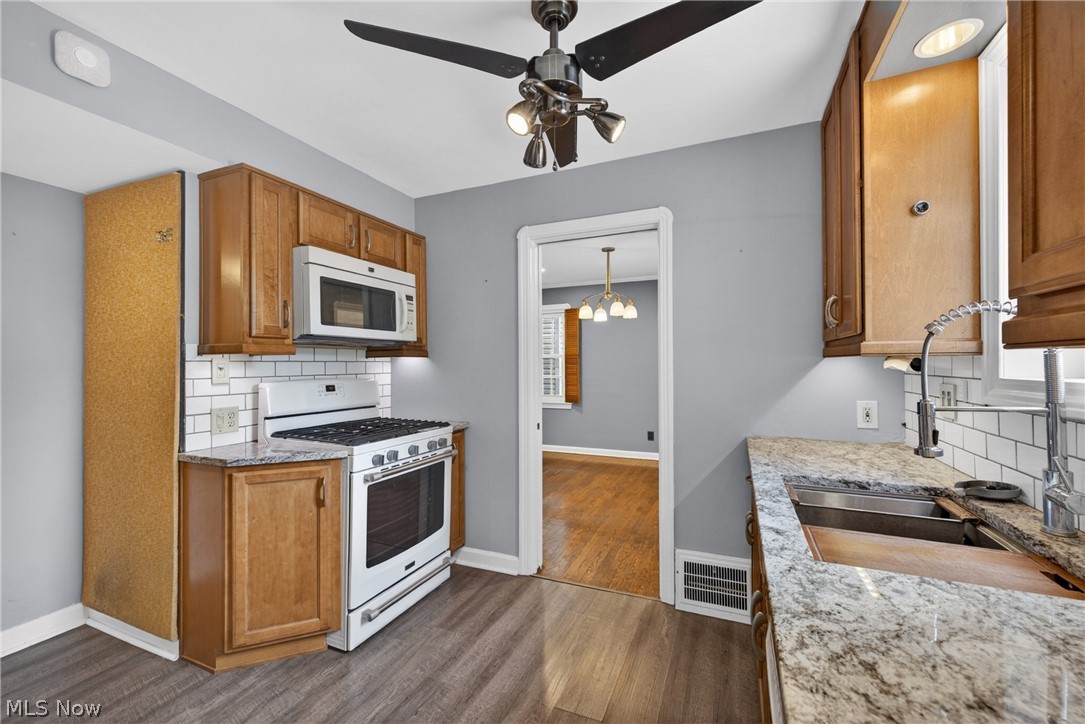 3525 Edison Road Cleveland Heights OH 44121