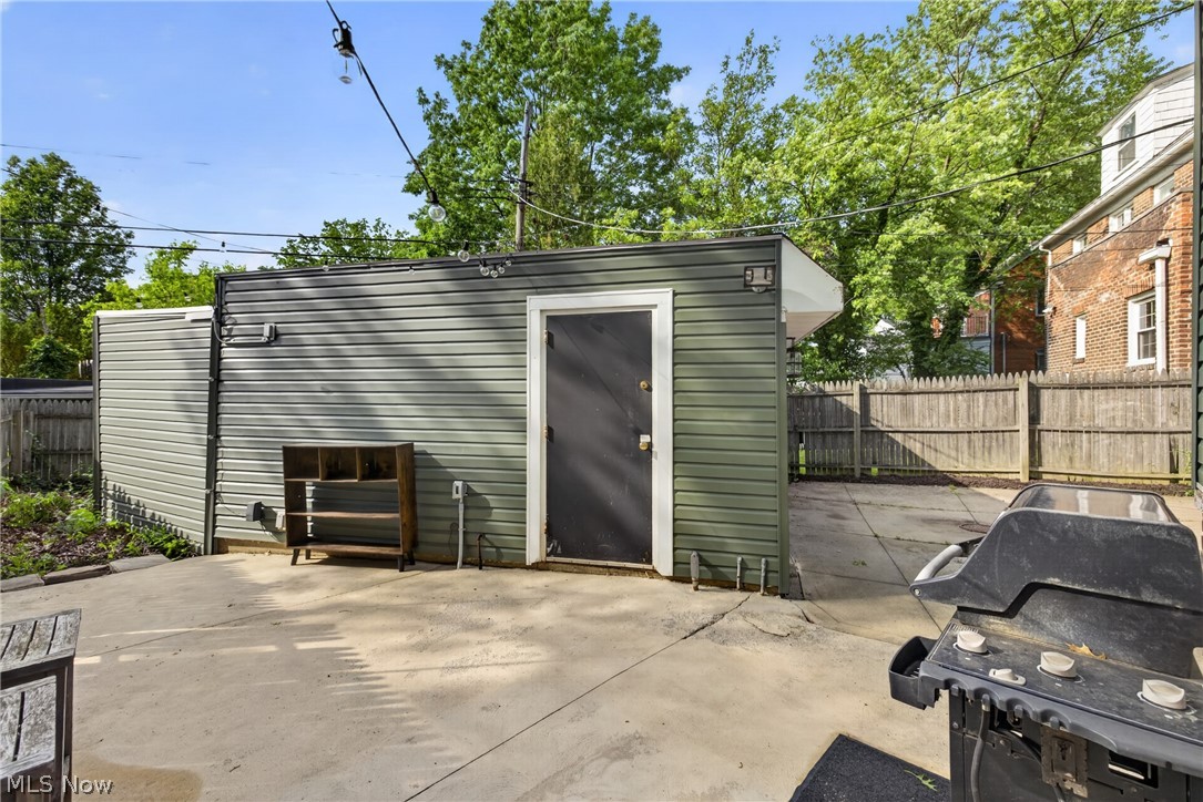 3525 Edison Road Cleveland Heights OH 44121