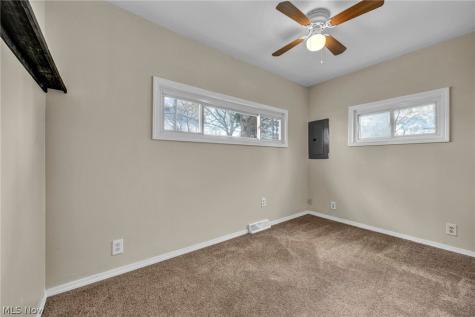 2727 Mcelwain Road Akron OH 44312