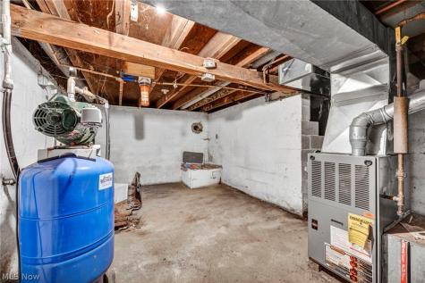2727 Mcelwain Road Akron OH 44312