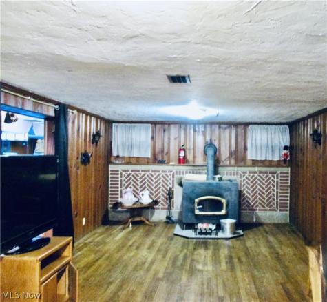 6411 Snow Road Parma OH 44129