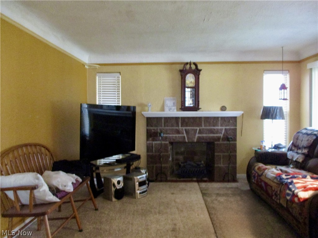 6411 Snow Road Parma OH 44129