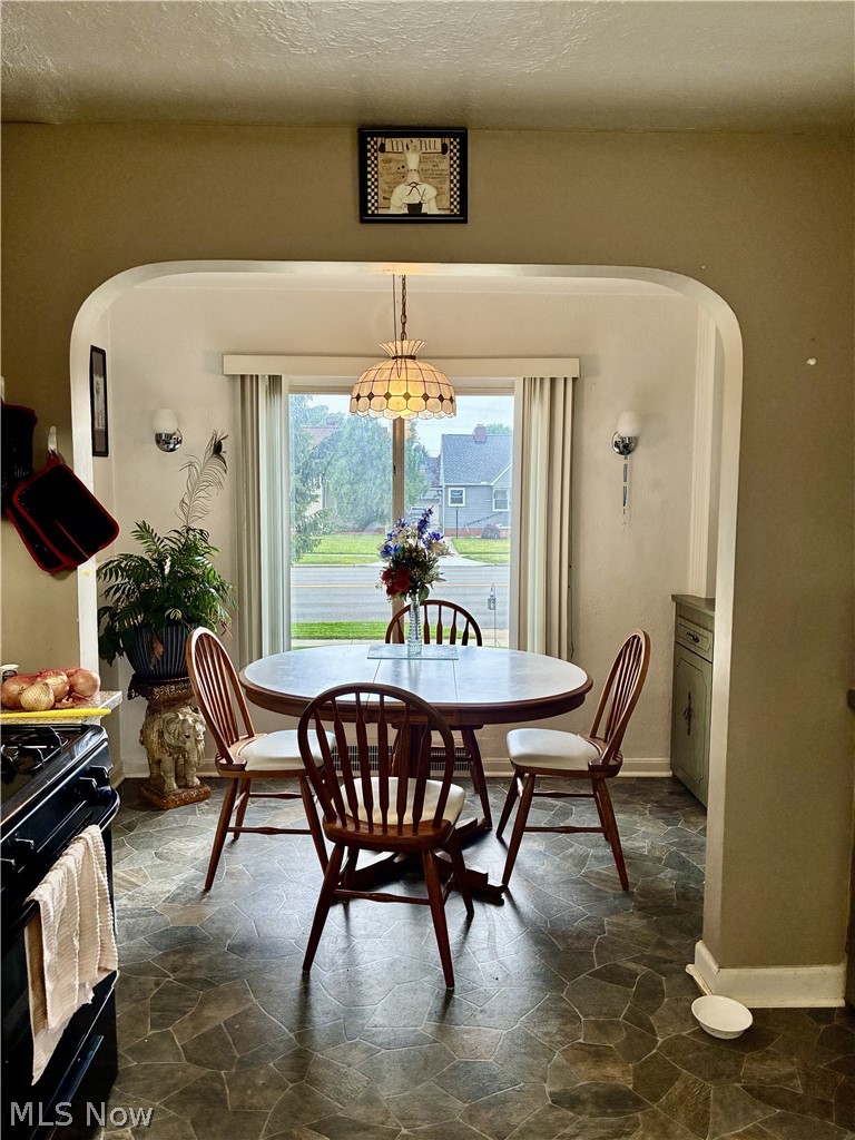 6411 Snow Road Parma OH 44129