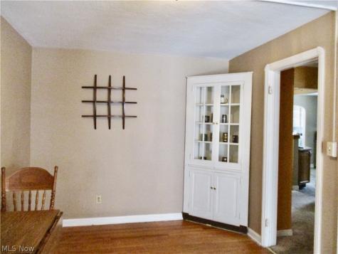 6411 Snow Road Parma OH 44129