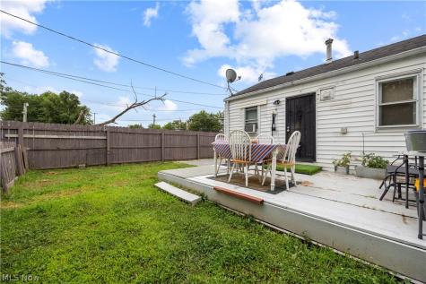 12502 Leeila Avenue Cleveland OH 44135