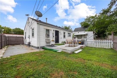12502 Leeila Avenue Cleveland OH 44135