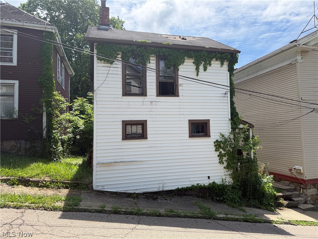 918 Florence Street East Liverpool OH 43920