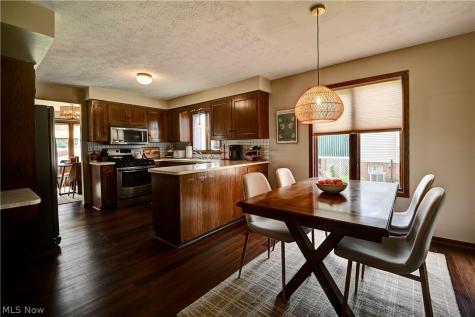 4528 Greenmeadow Avenue NW Canton OH 44709
