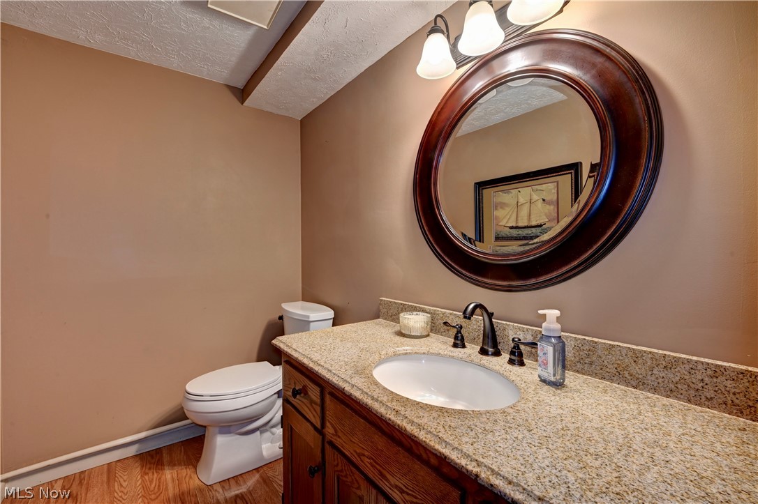 4528 Greenmeadow Avenue NW Canton OH 44709