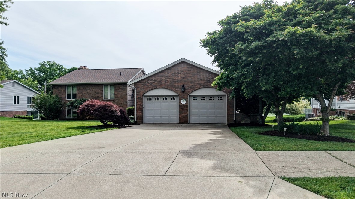 4528 Greenmeadow Avenue NW Canton OH 44709