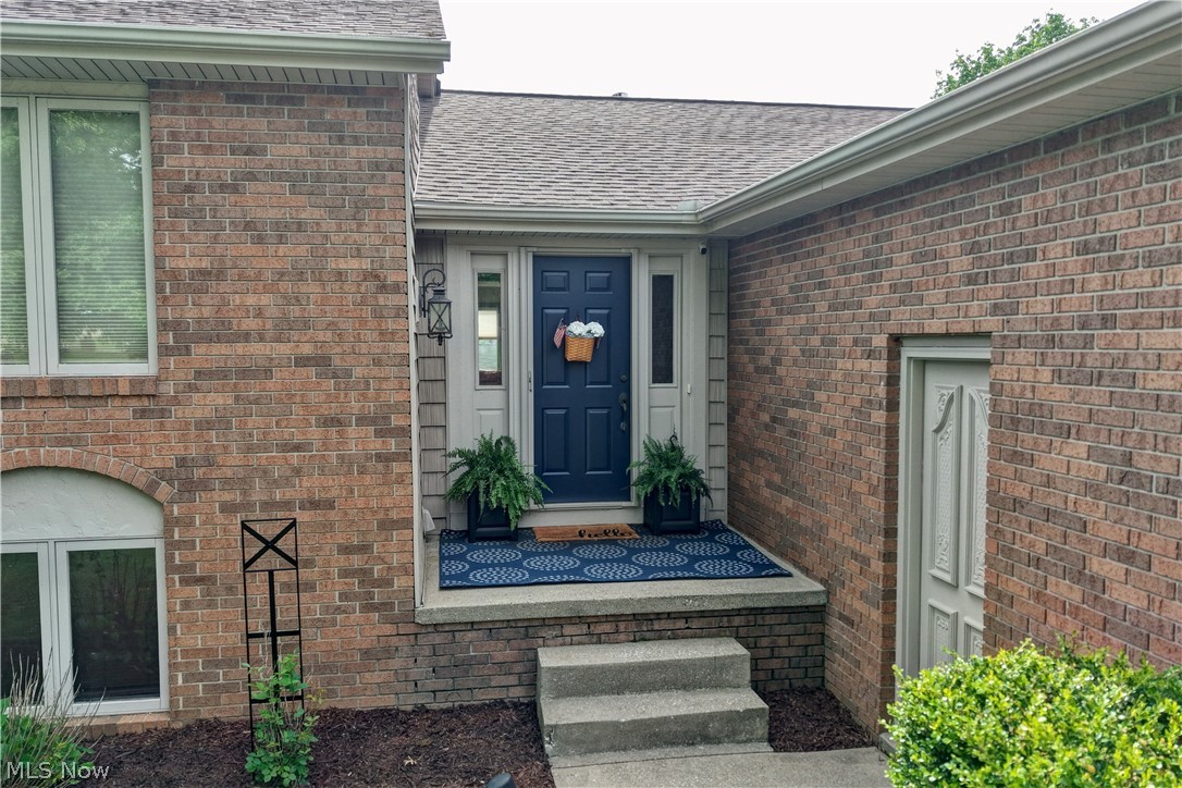 4528 Greenmeadow Avenue NW Canton OH 44709