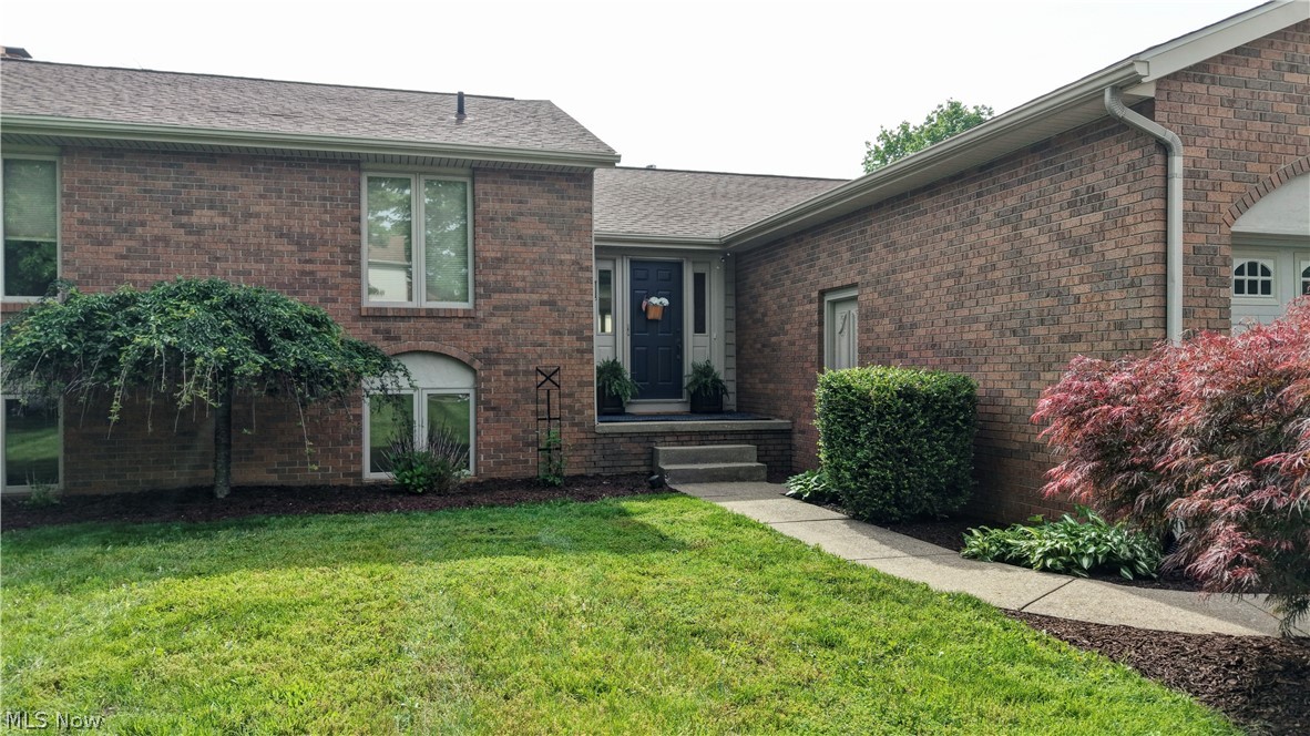4528 Greenmeadow Avenue NW Canton OH 44709