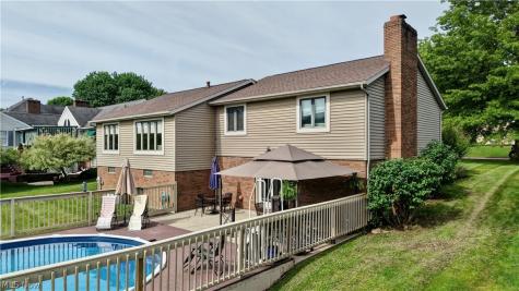 4528 Greenmeadow Avenue NW Canton OH 44709