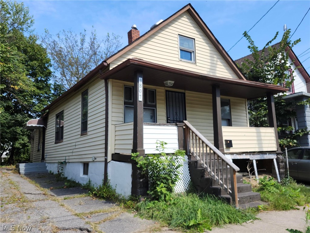 9807 Elizabeth Avenue Cleveland OH 44105