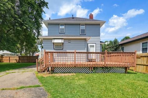 1866 Flint Avenue Akron OH 44305