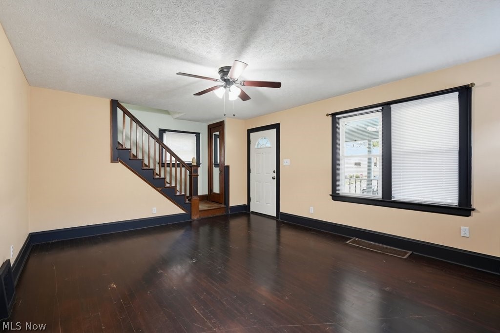 1866 Flint Avenue Akron OH 44305