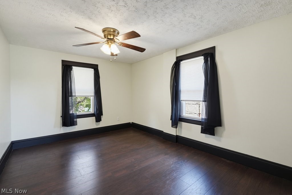 1866 Flint Avenue Akron OH 44305