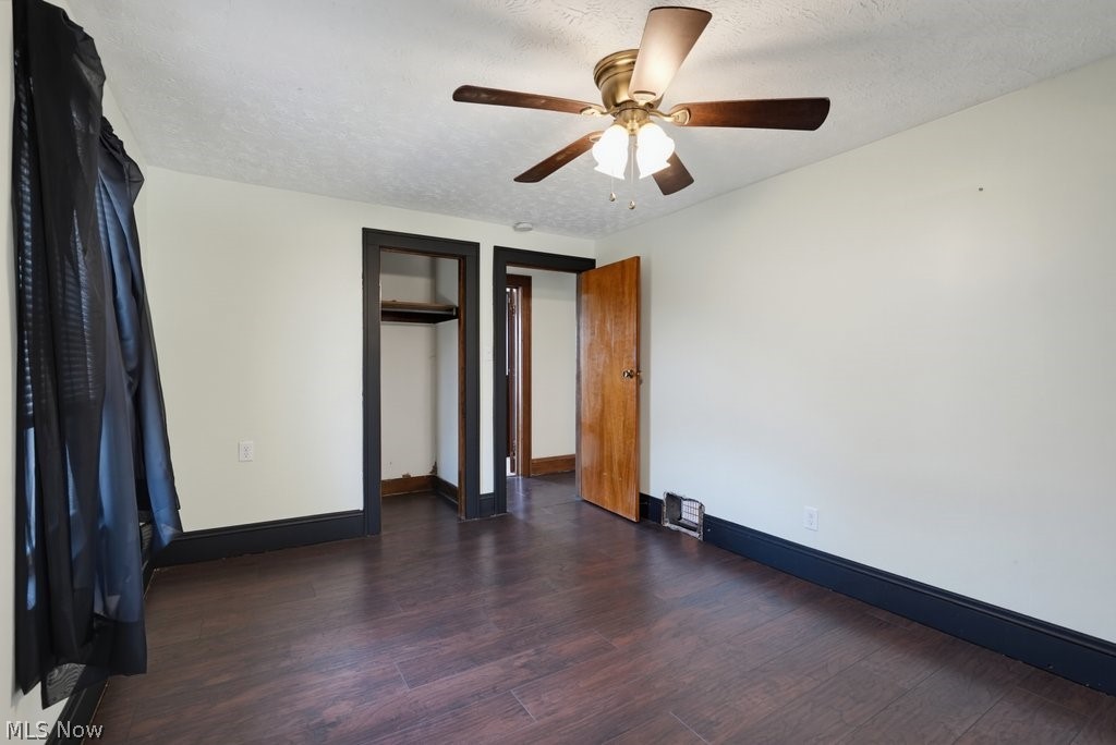 1866 Flint Avenue Akron OH 44305