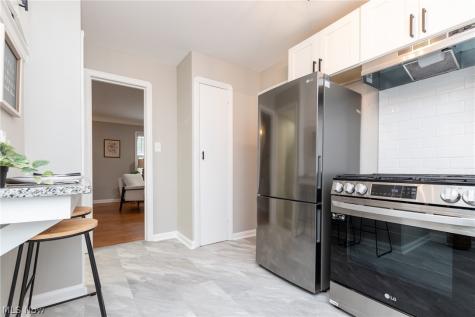 23100 E Groveland Road Beachwood OH 44122
