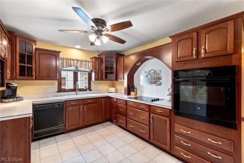 321 Miami Avenue Elyria OH 44035