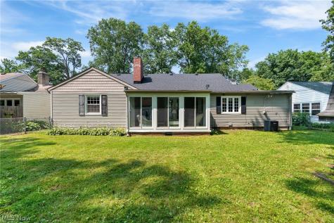 321 Miami Avenue Elyria OH 44035