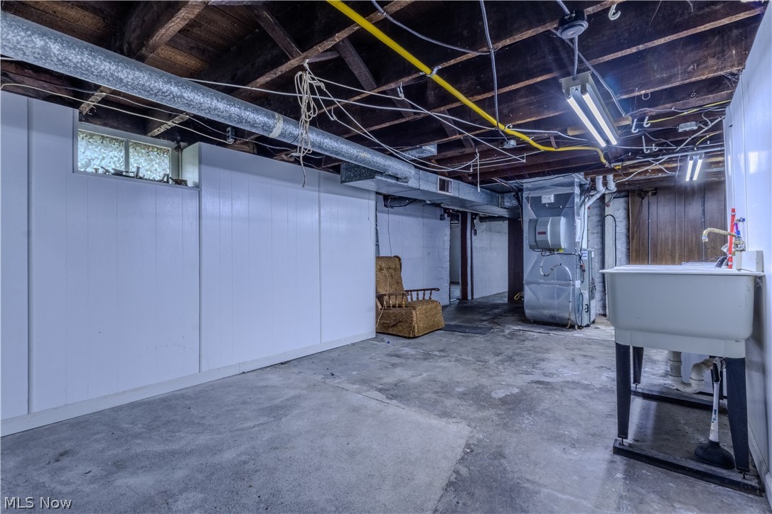 205 Gray Street Zanesville OH 43701