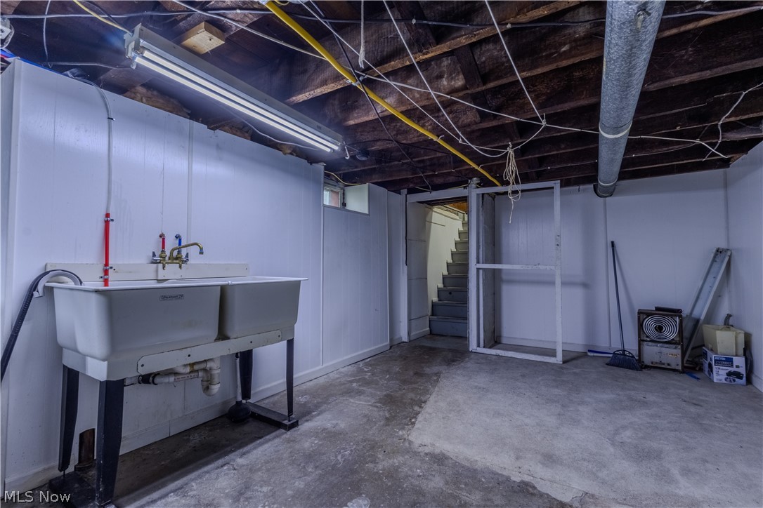 205 Gray Street Zanesville OH 43701
