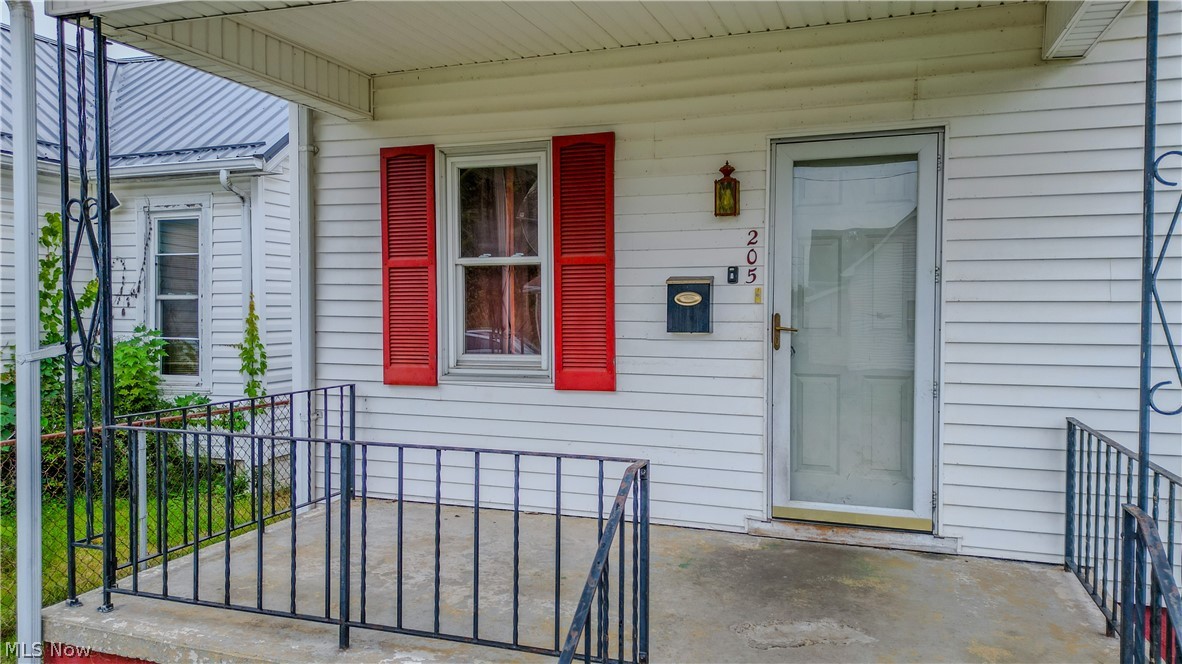 205 Gray Street Zanesville OH 43701