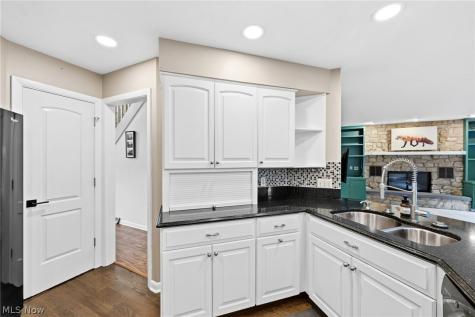 2170 Dow Drive Akron OH 44313