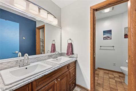 2170 Dow Drive Akron OH 44313
